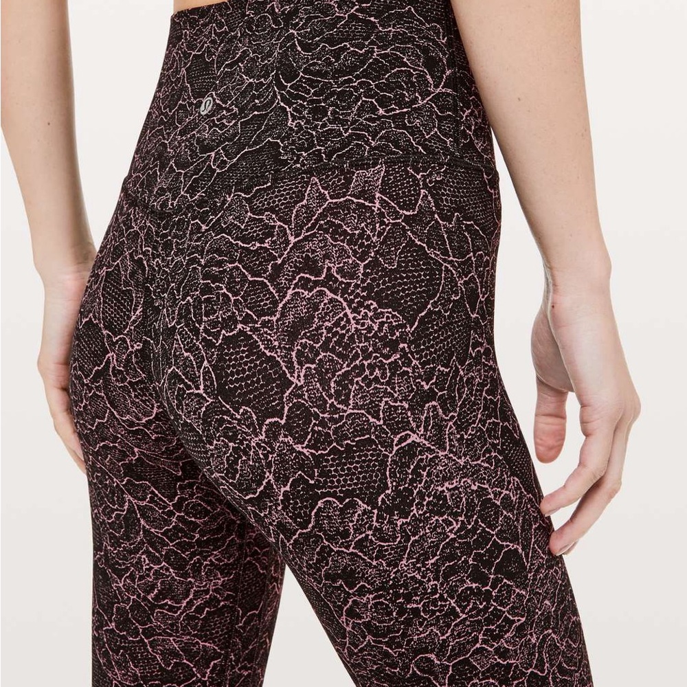 Lululemon Align Crop *21" Lacescape Spanish Rose Black EUC size 2
